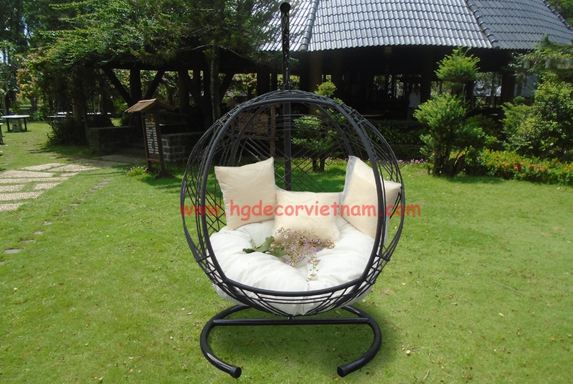 New rattan hanging chair